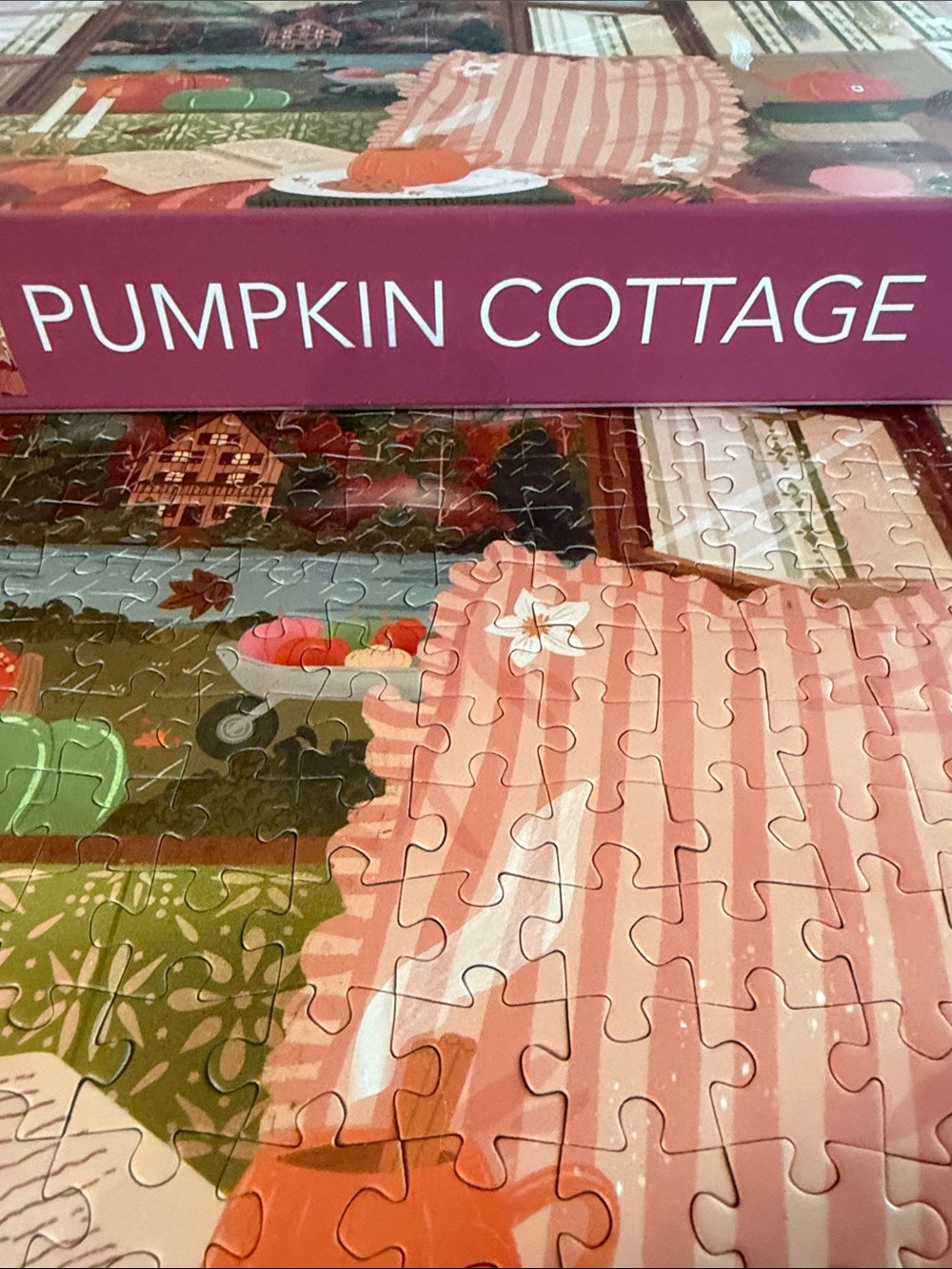 Puzzle by Olleo. 500ct. Pumpkin Cottage